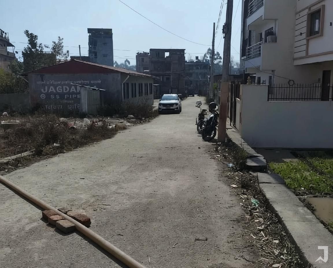 7.3 ana semi commercial land at thimi on sale