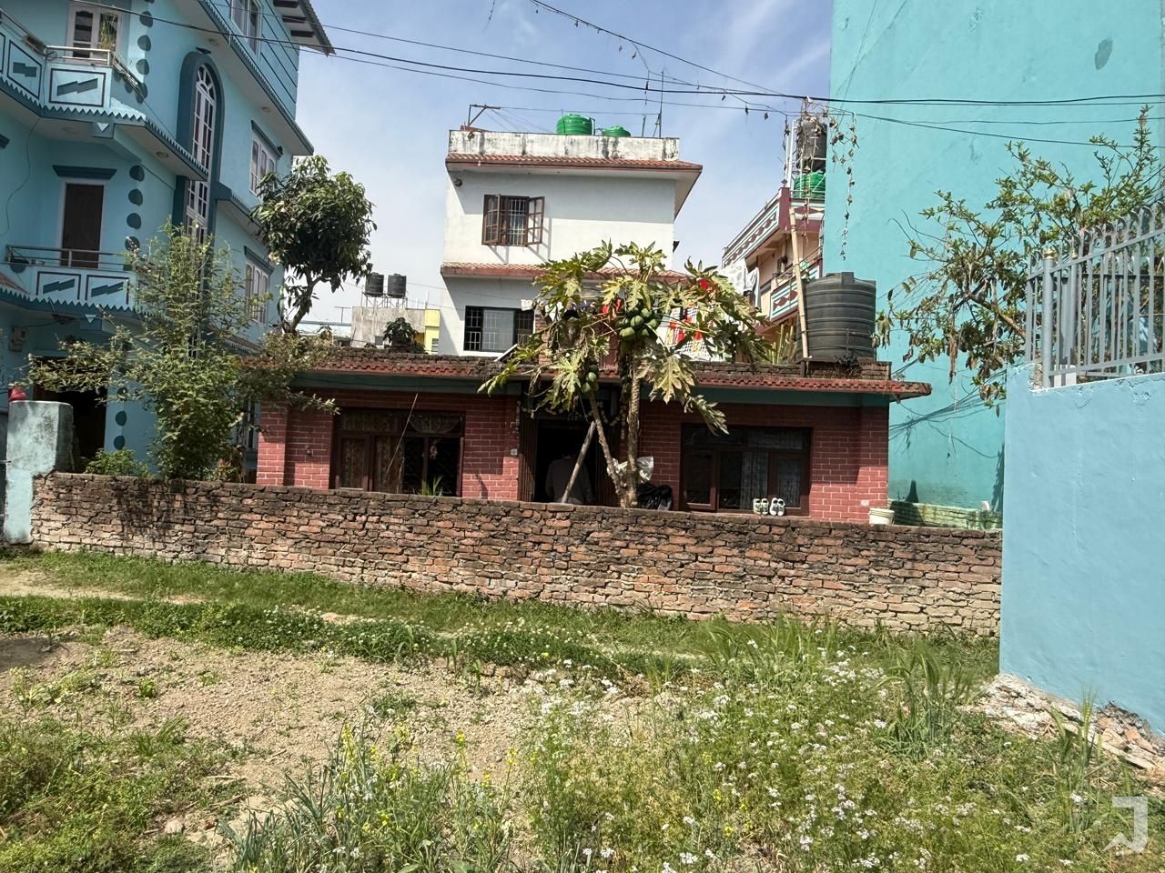 Peaceful 4+ Aana land for sale