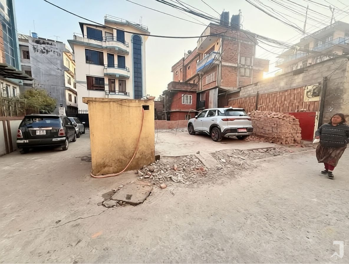 Swayambhu Marg Ma Ramro Jagga Sell Ma